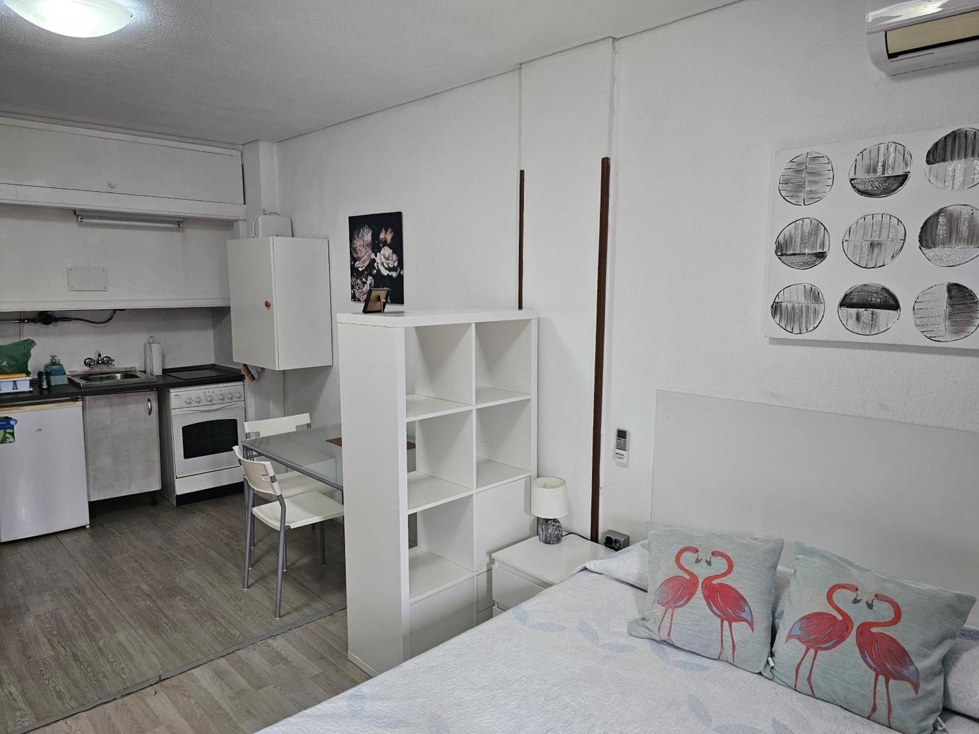 Estudio Doble Con Balcon En Madrid Centro Exterior foto